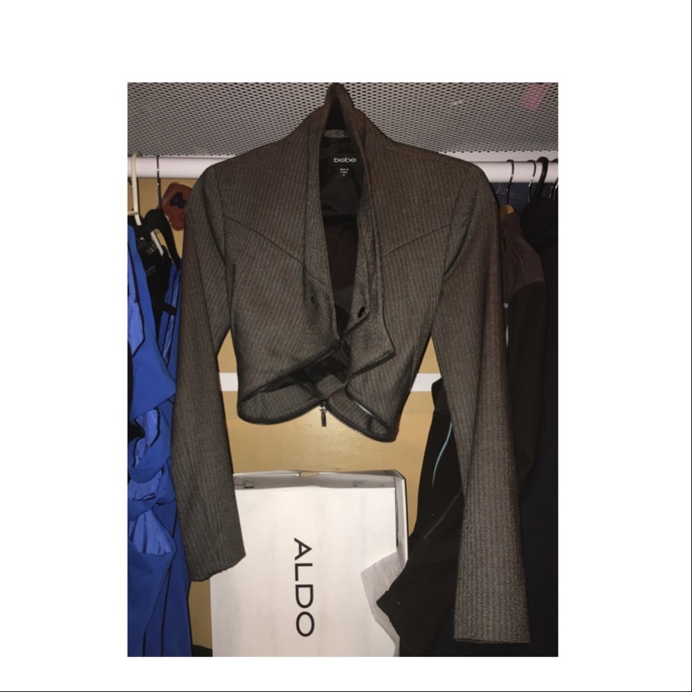 Bebe blazer cropped